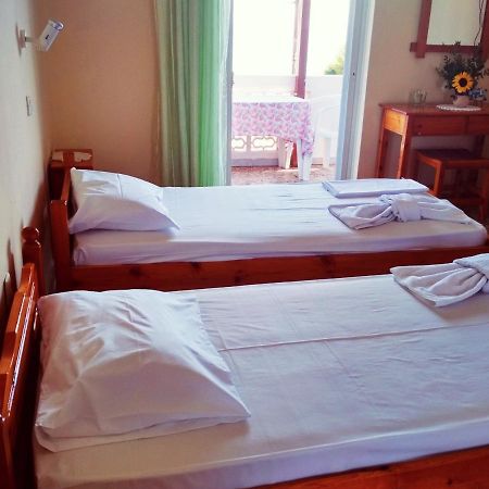 Billy'S Amoudi Apartments ภายนอก รูปภาพ